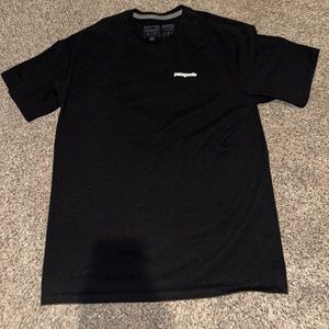 Black men’s medium Patagonia t shirt